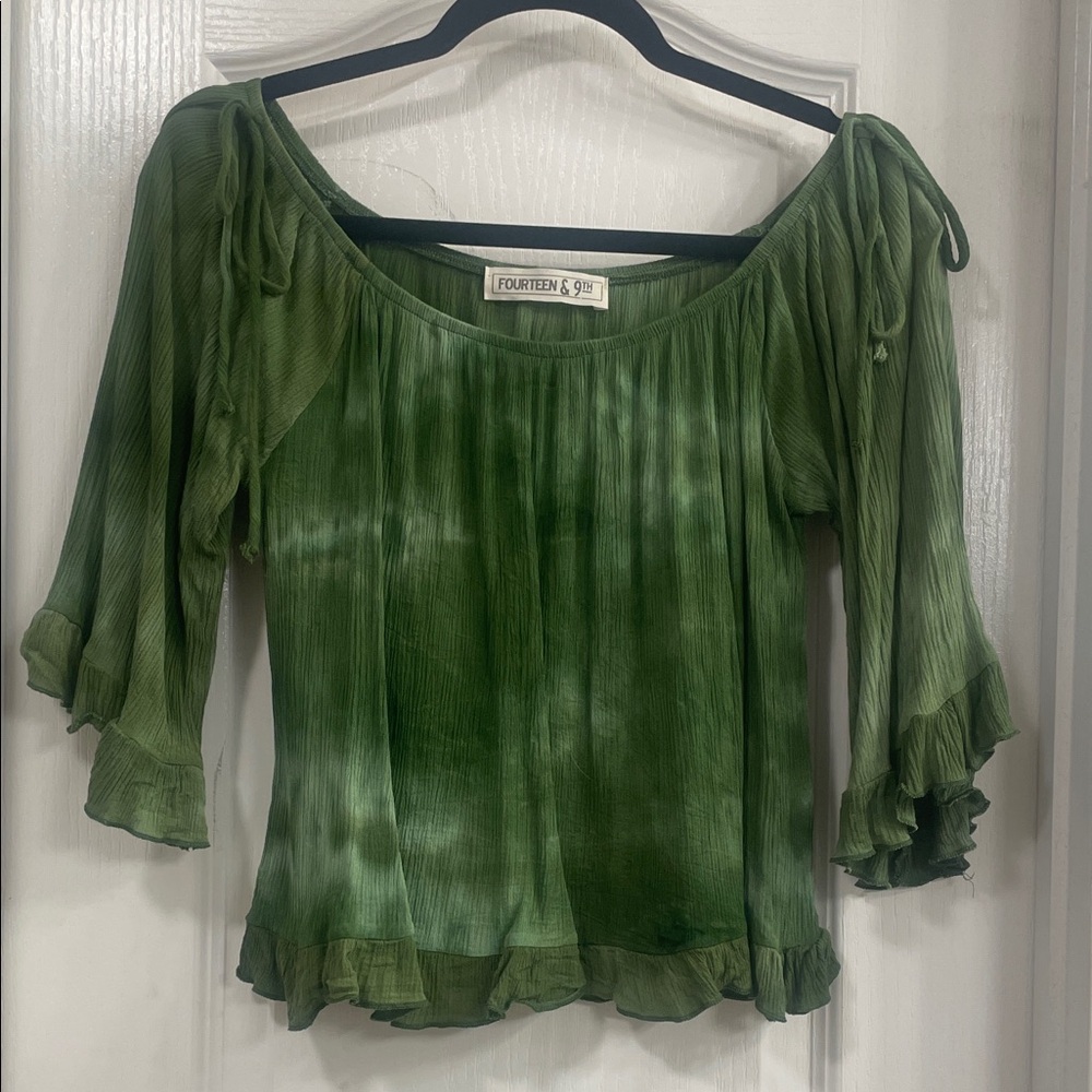 Fourteen & Six Green Women's Blouse
